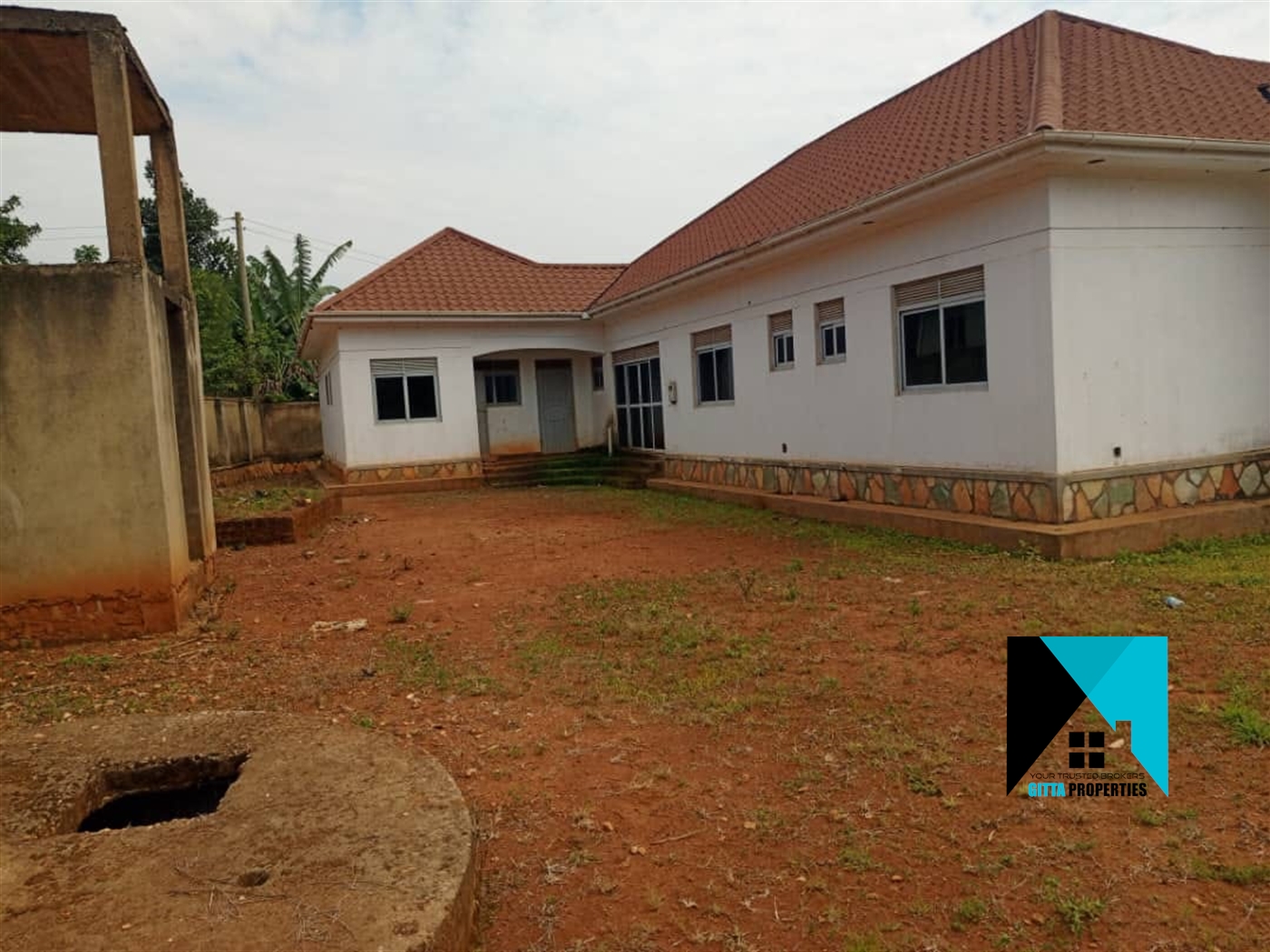 Bungalow for sale in Kakiri Wakiso