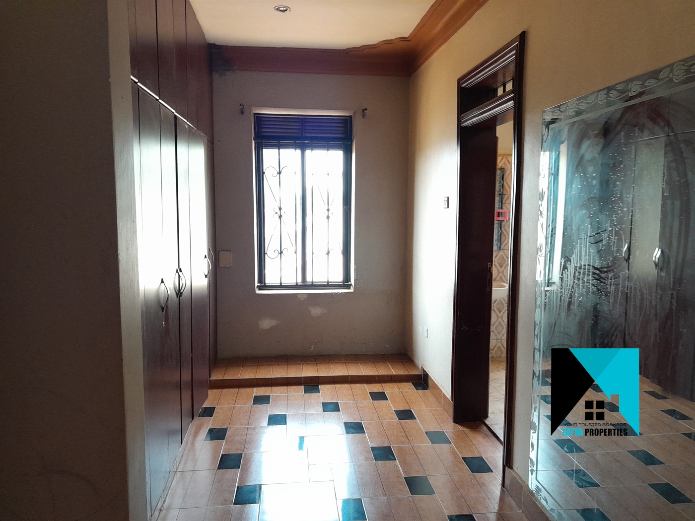 Storeyed house for rent in Namugongo Wakiso