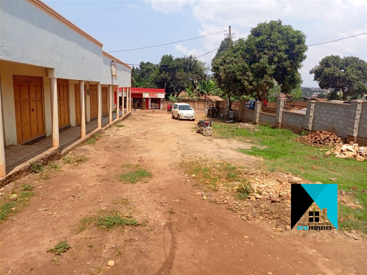 Shop for sale in Kasangati Wakiso