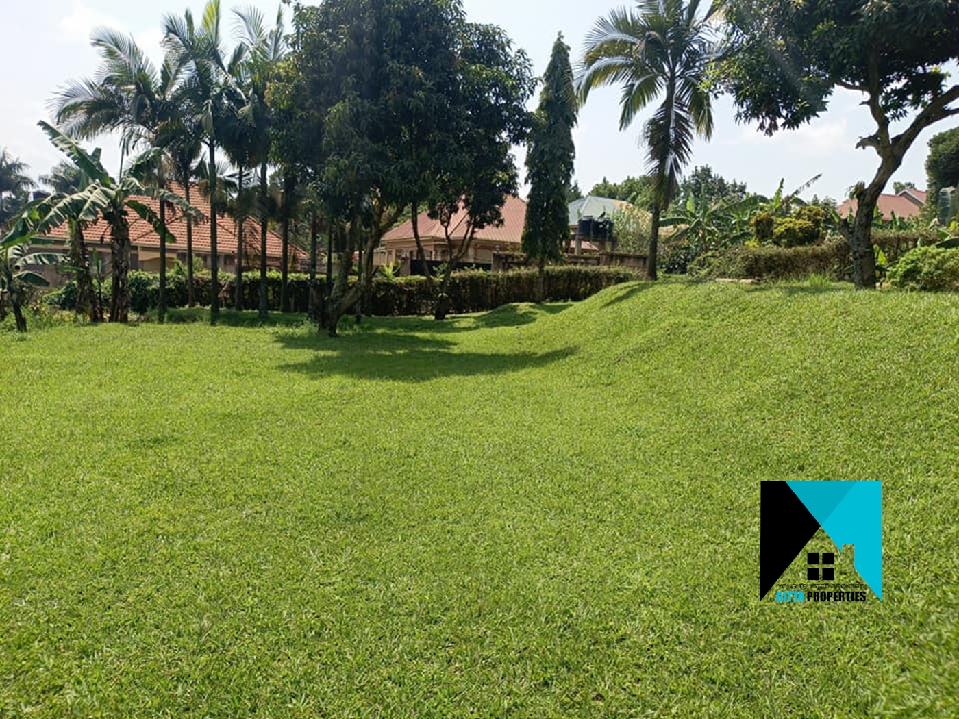 Storeyed house for sale in Kira Wakiso