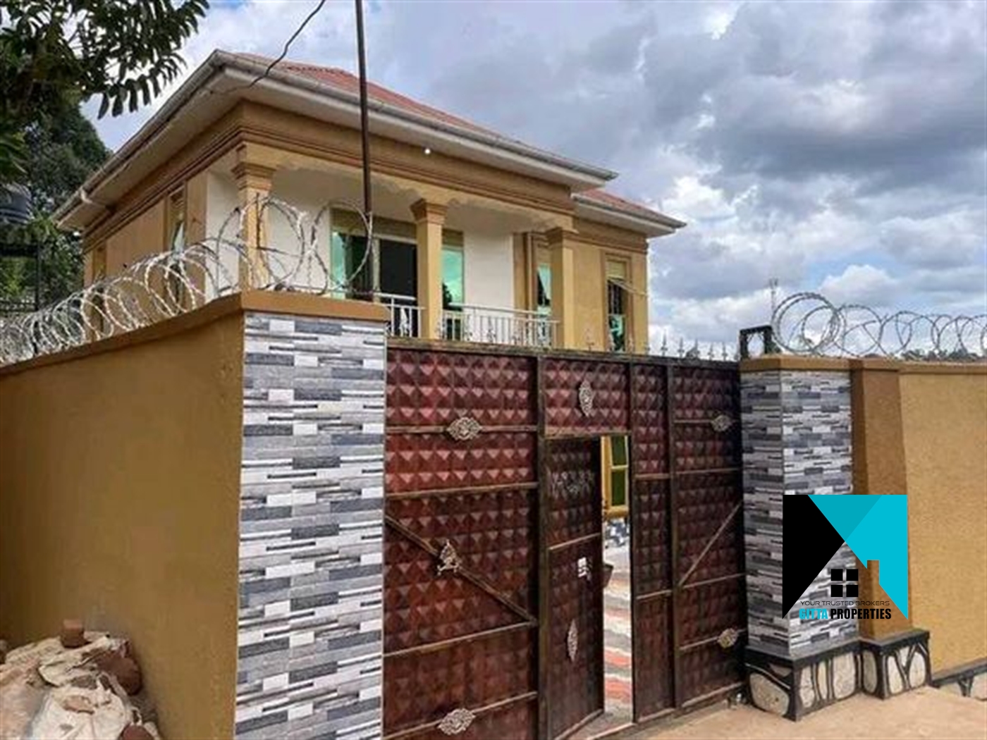 Storeyed house for sale in Nabwelu Wakiso