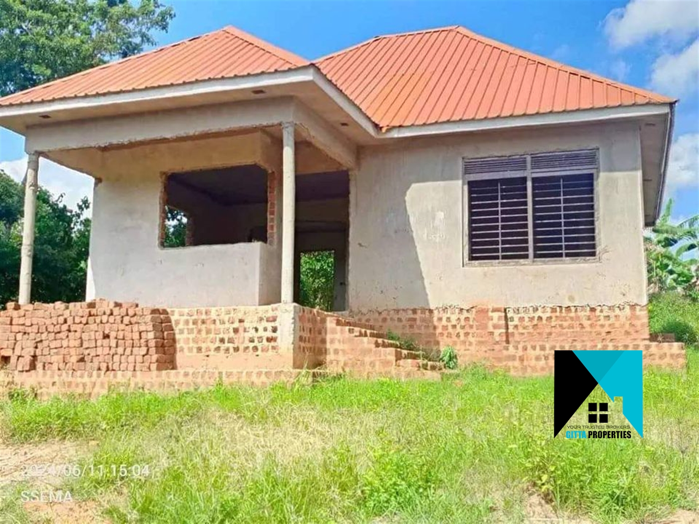 Shell House for sale in Bujuuko Wakiso