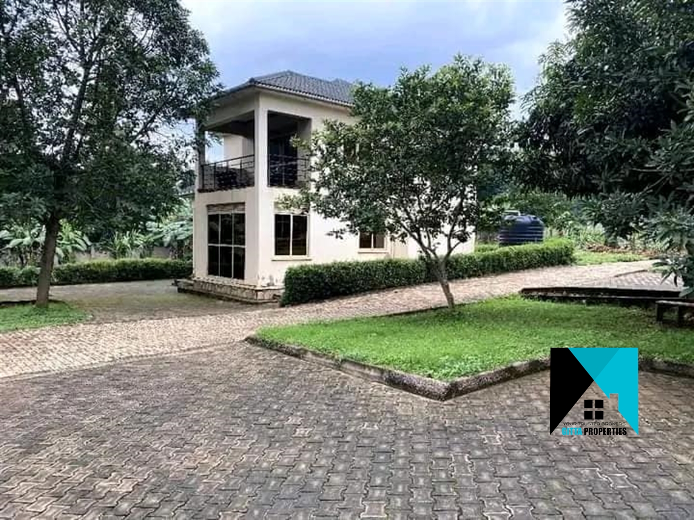 Storeyed house for sale in Masooli Wakiso