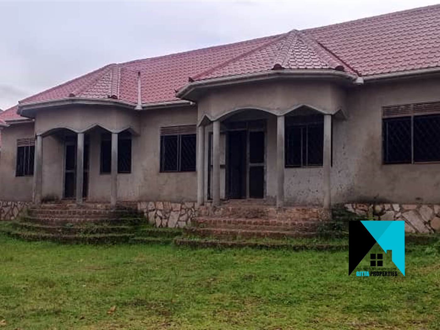 Shell House for sale in Lwanyonyi Mukono