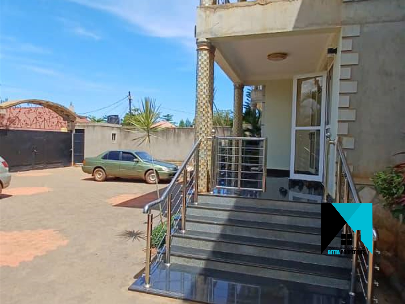 Mansion for sale in Kajjansi Wakiso