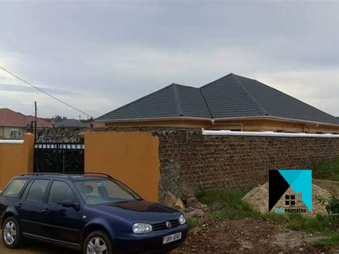 Bungalow for sale in Nakweelo Wakiso