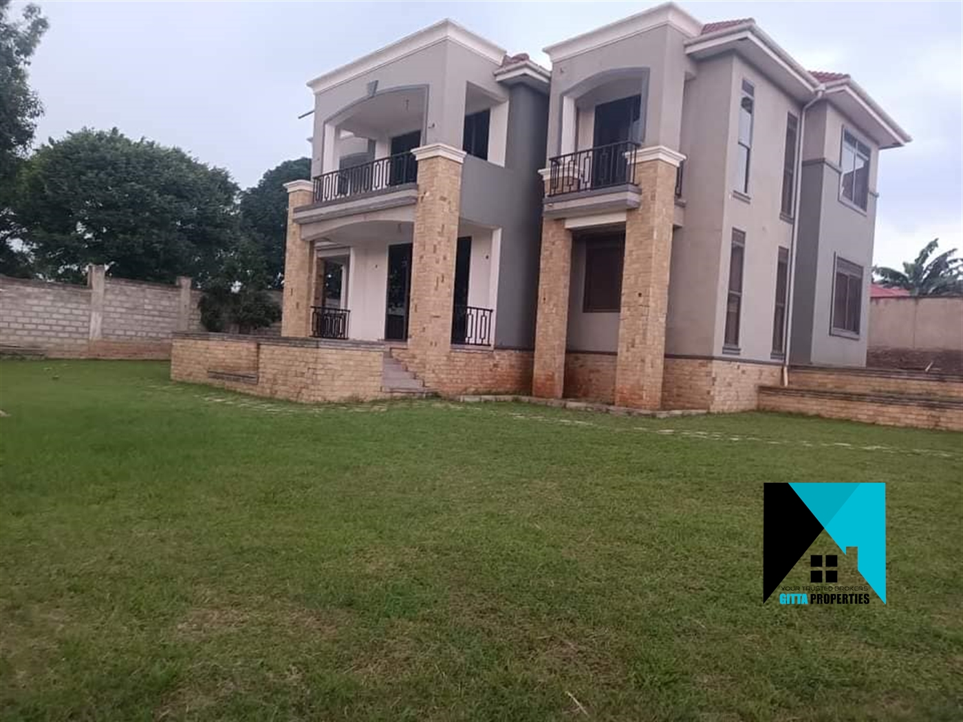 Storeyed house for sale in Mbalwa Wakiso