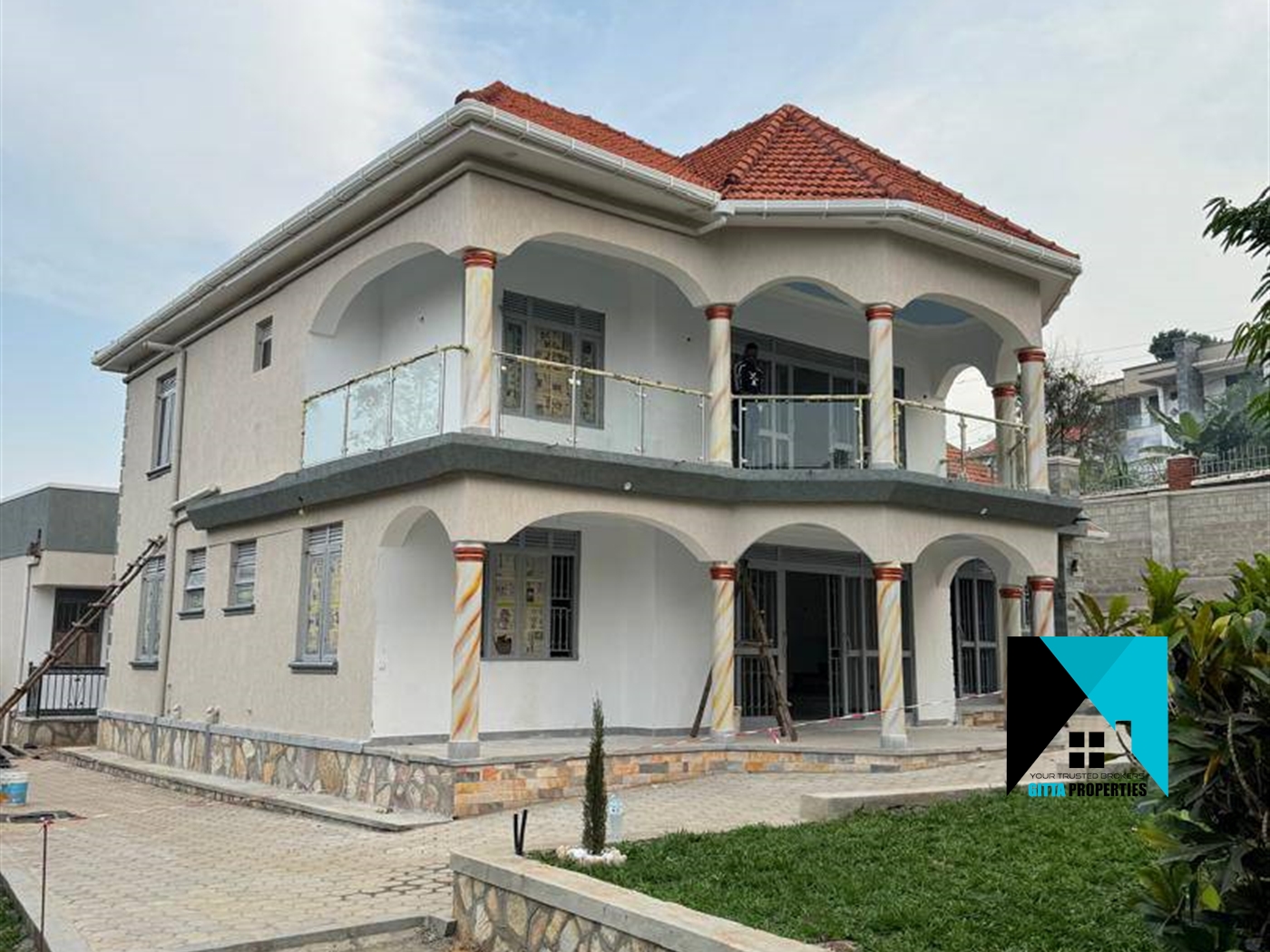 Mansion for sale in Kitende Wakiso