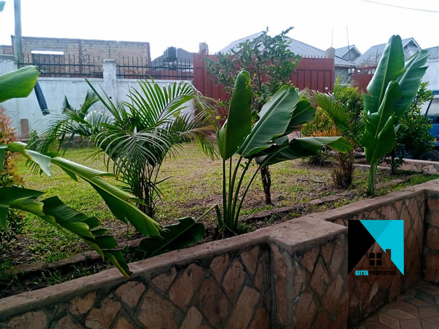 Storeyed house for sale in Namugongo Wakiso