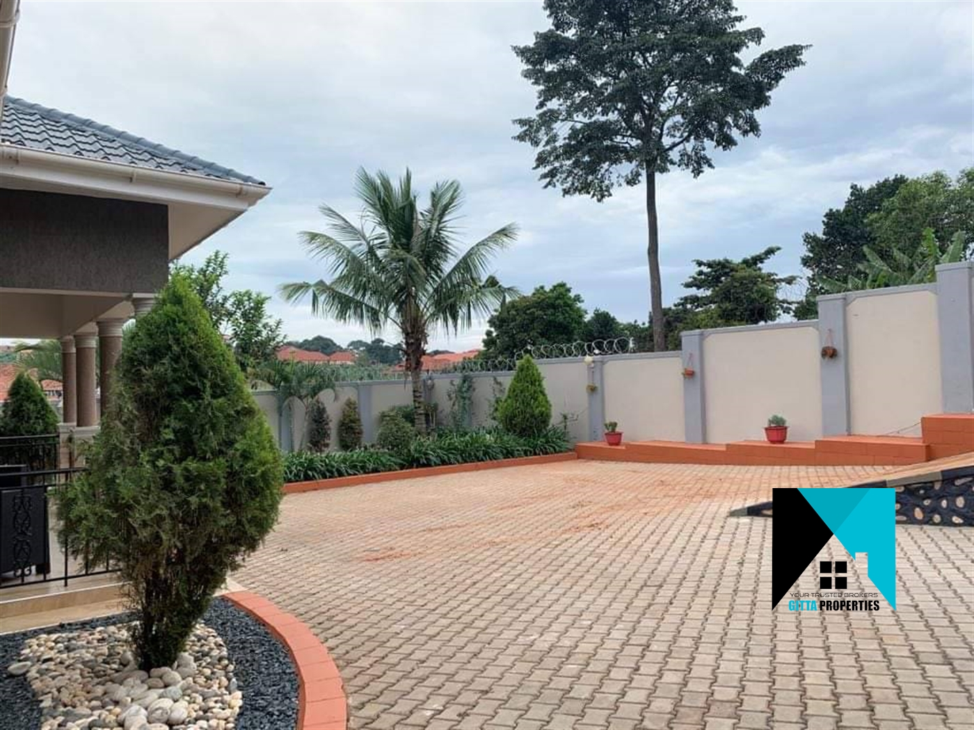 Bungalow for sale in Kkungu Kampala