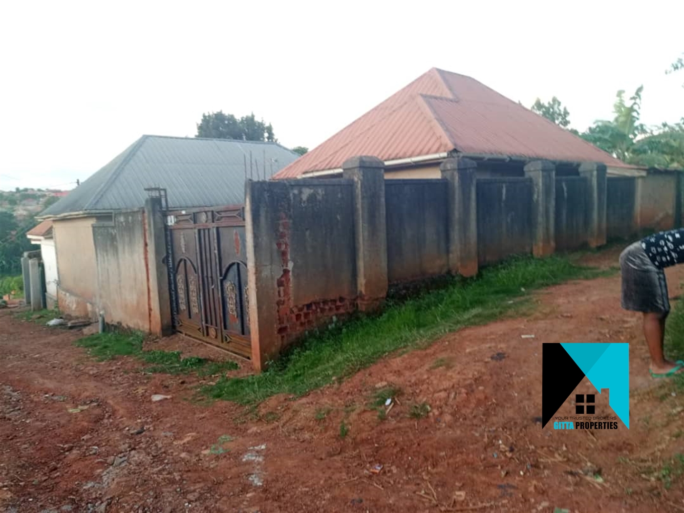 Bungalow for sale in Bujuuko Wakiso