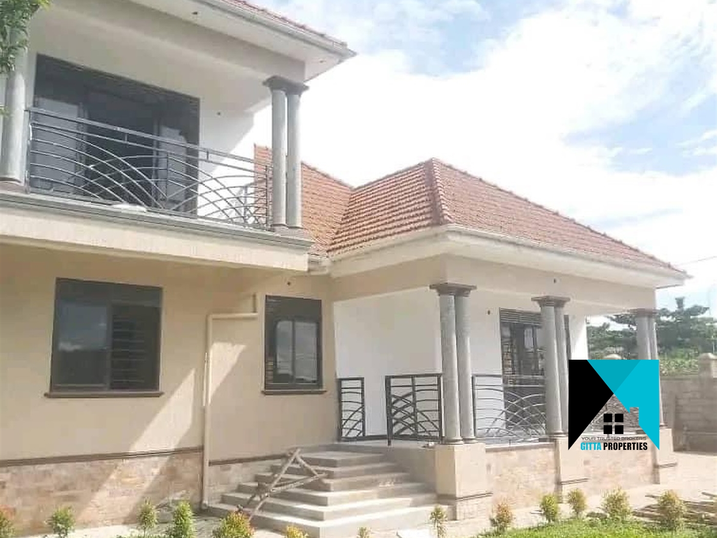 Storeyed house for sale in Kitende Wakiso