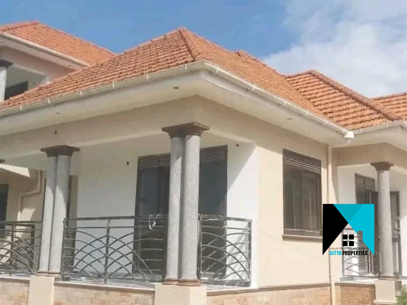 Storeyed house for sale in Kitende Wakiso