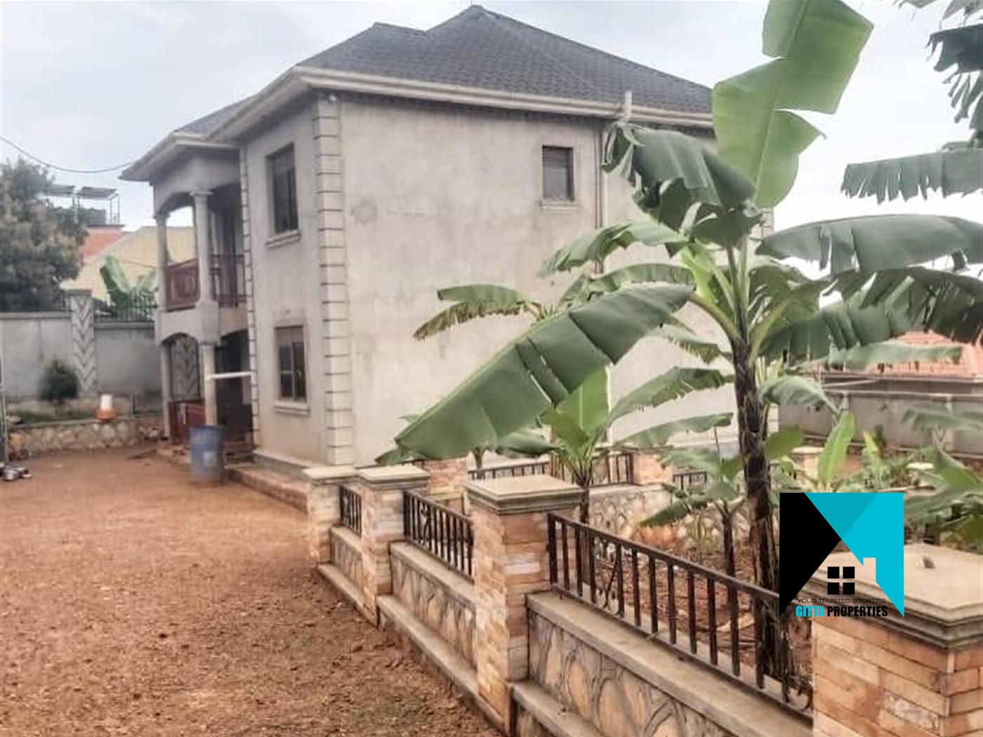 Storeyed house for sale in Kitende Wakiso