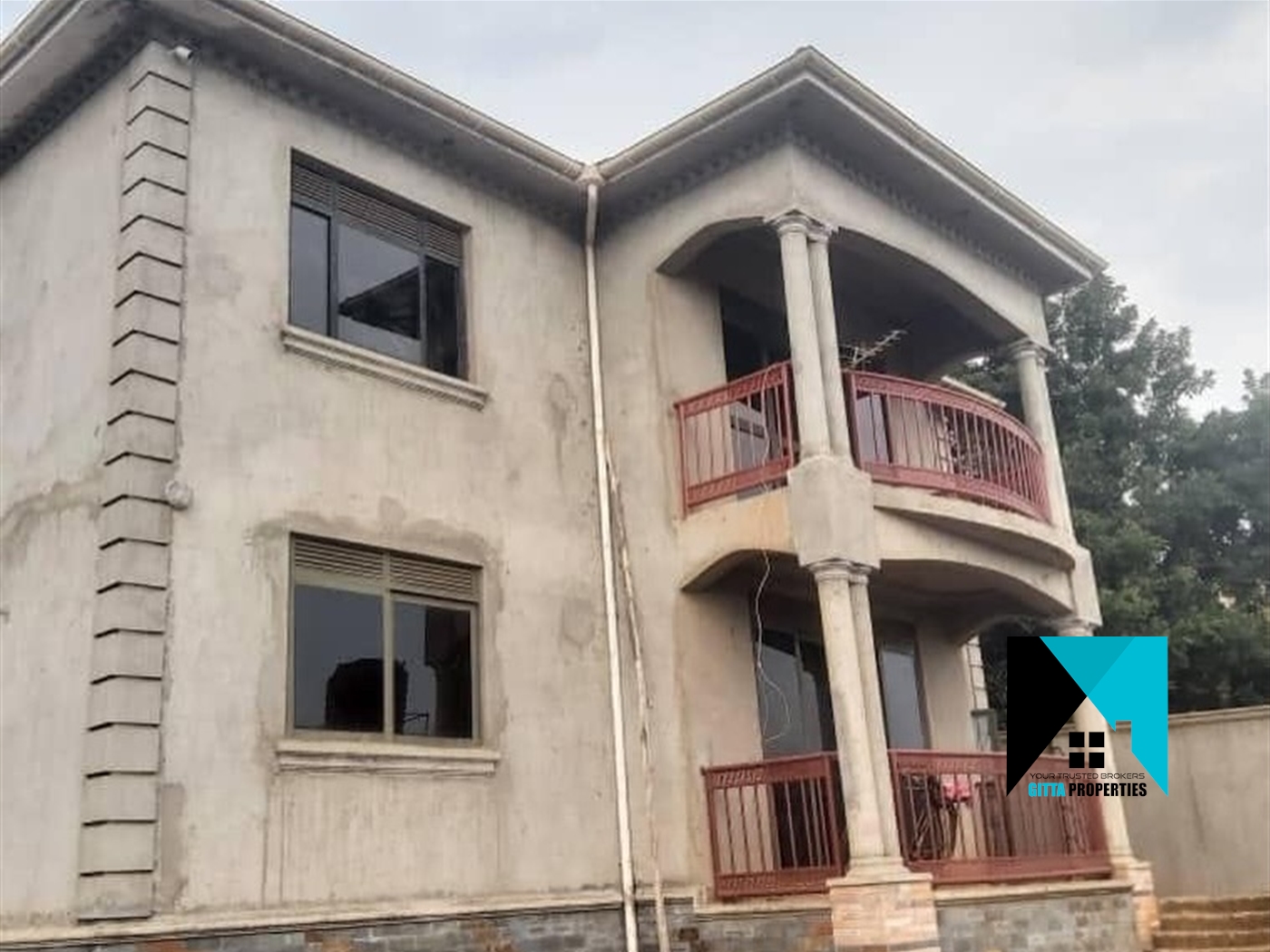 Storeyed house for sale in Kitende Wakiso