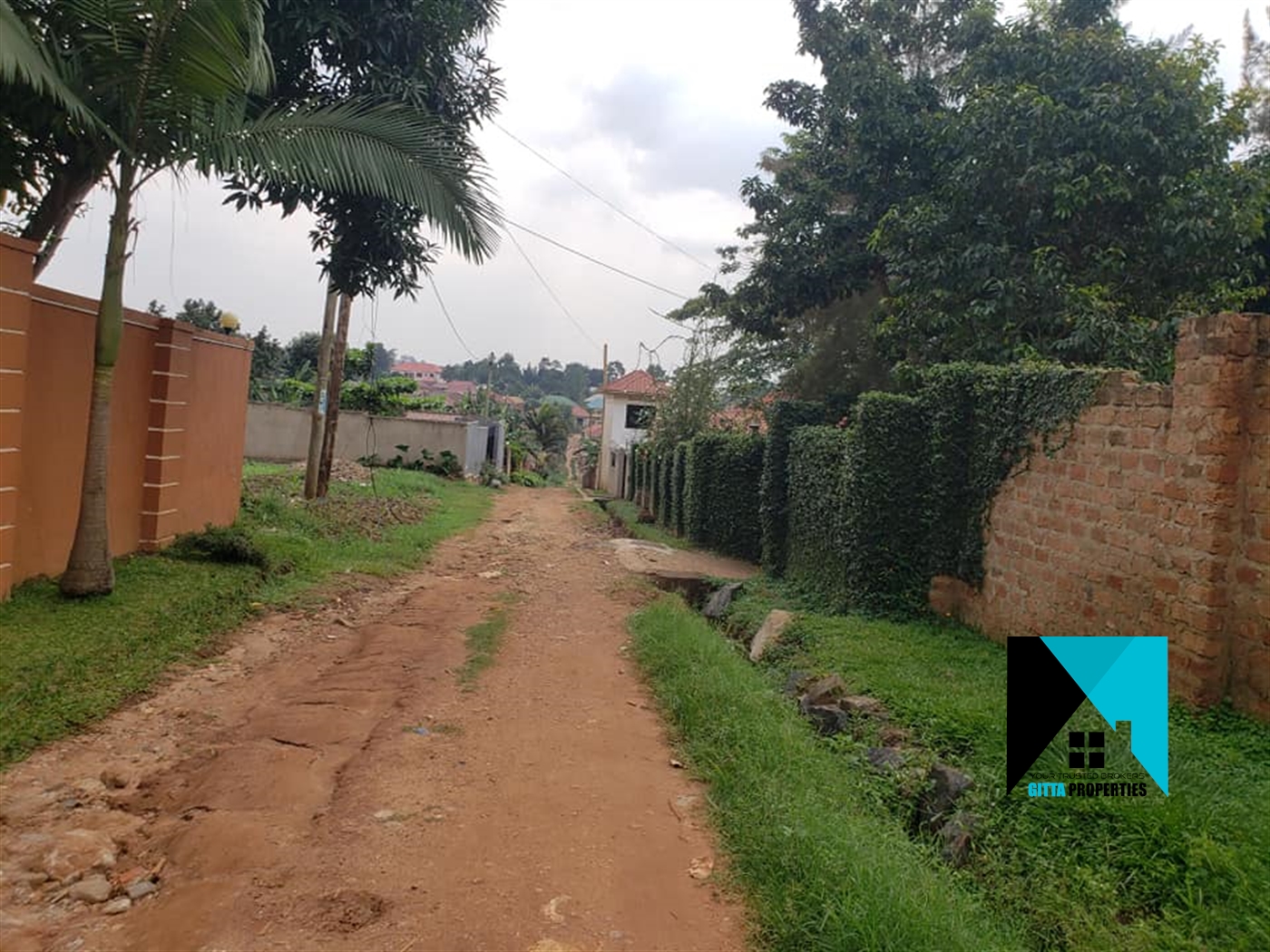 Storeyed house for sale in Masooli Wakiso