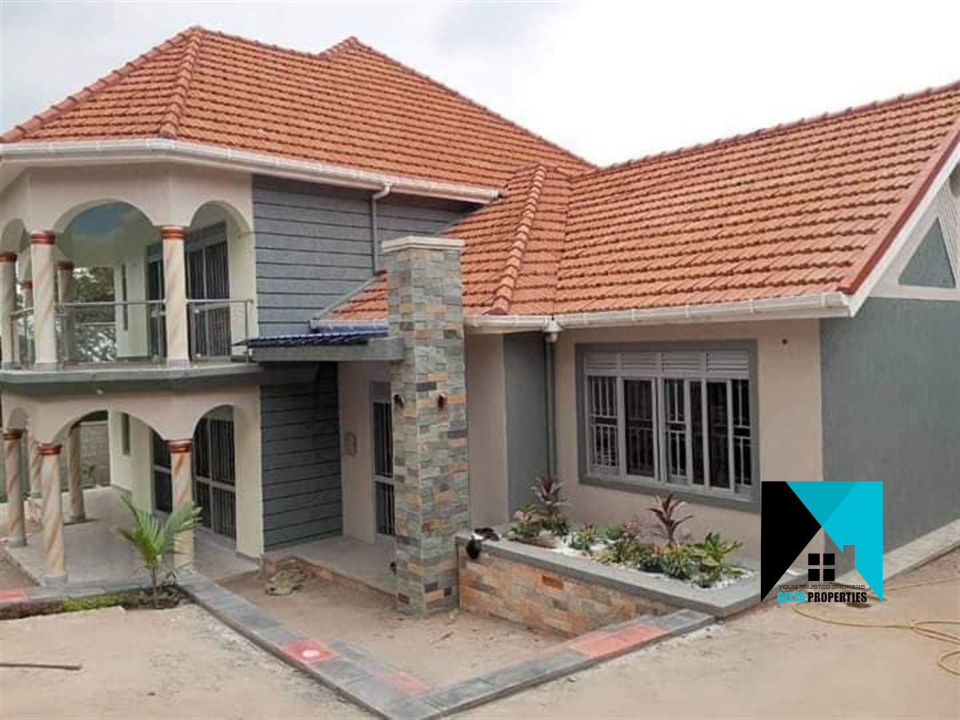 Mansion for sale in Bwebajja Wakiso