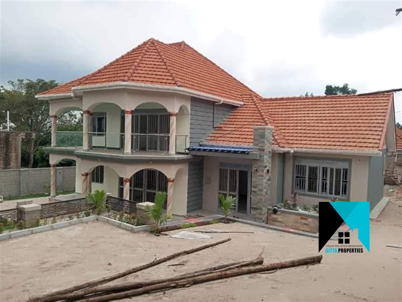 Mansion for sale in Bwebajja Wakiso