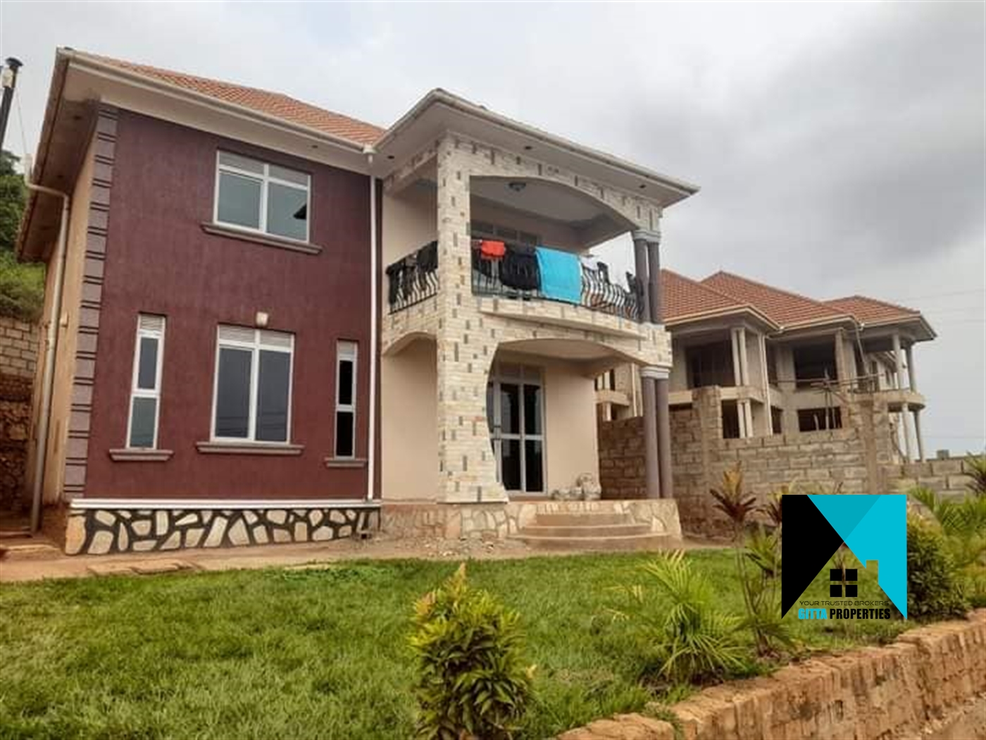 Storeyed house for sale in Seguku Wakiso