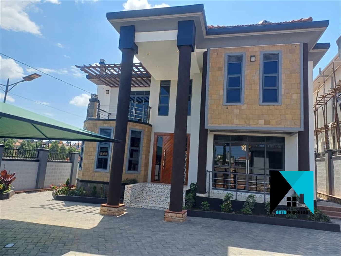 Storeyed house for sale in Kitiko Wakiso