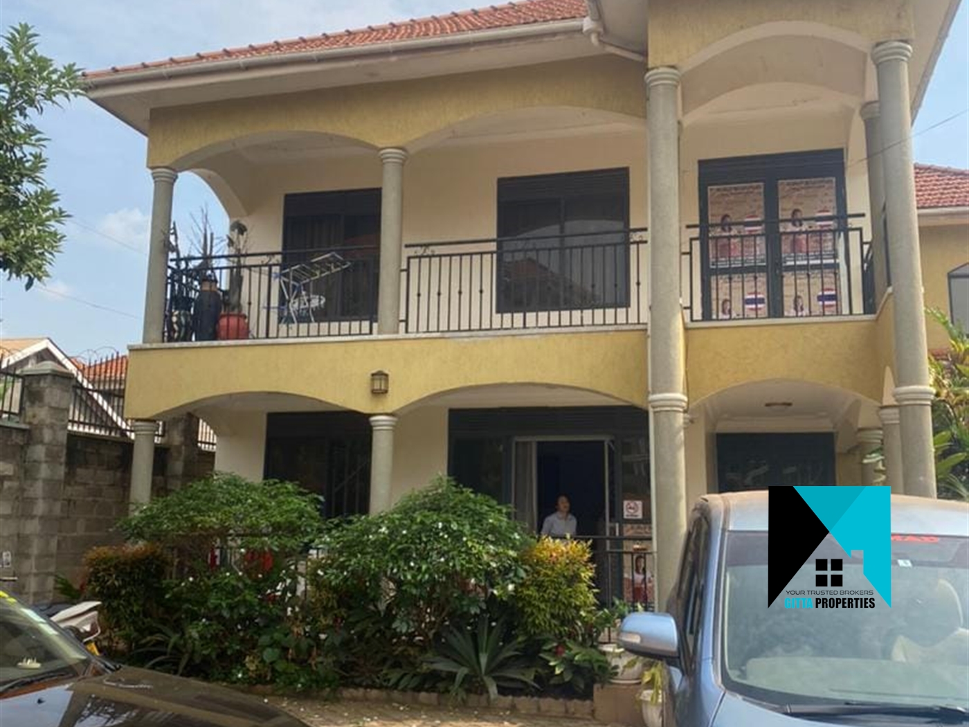 Storeyed house for sale in Munyonyo Kampala