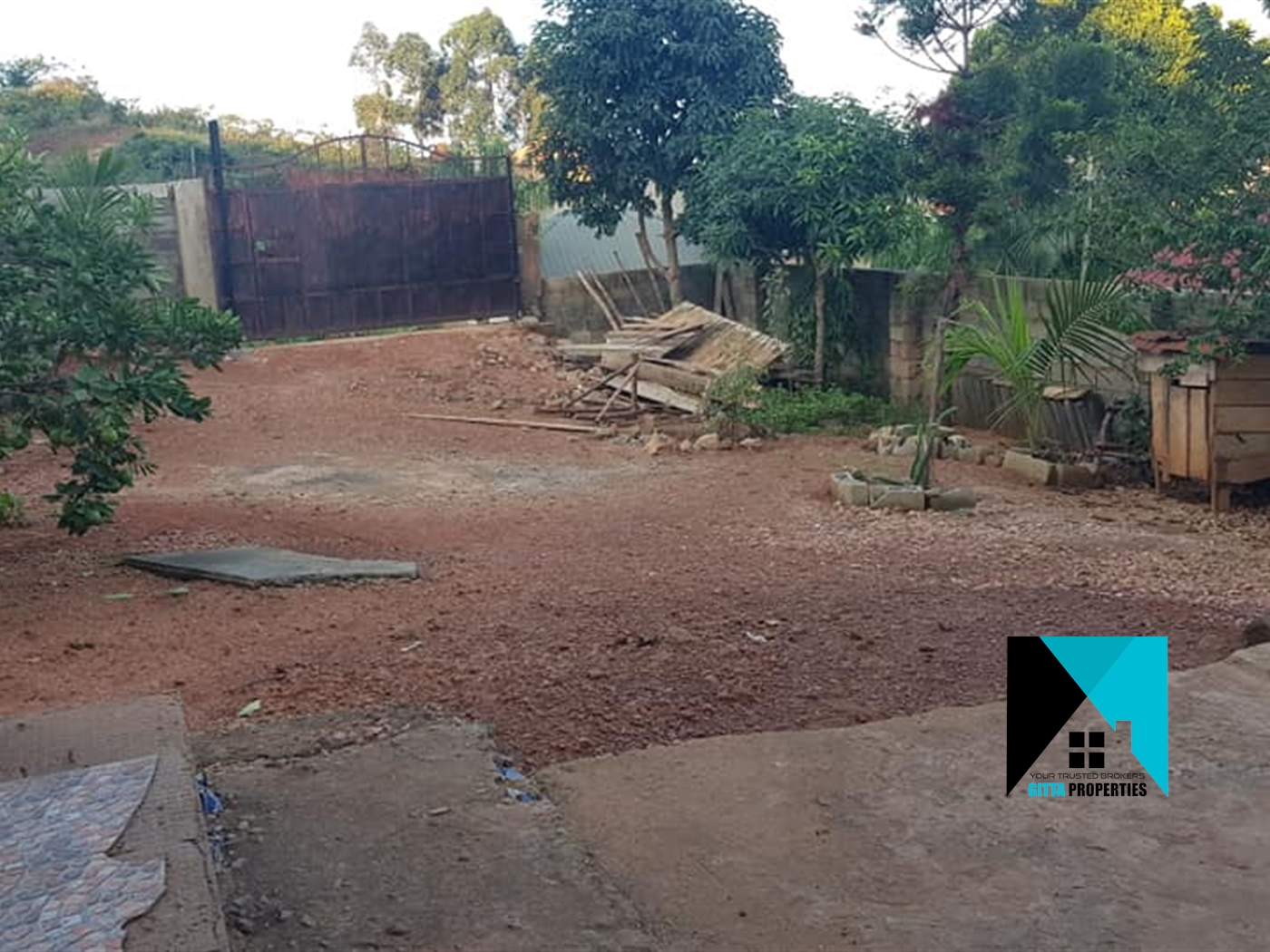 Semi Detached for sale in Kitende Wakiso