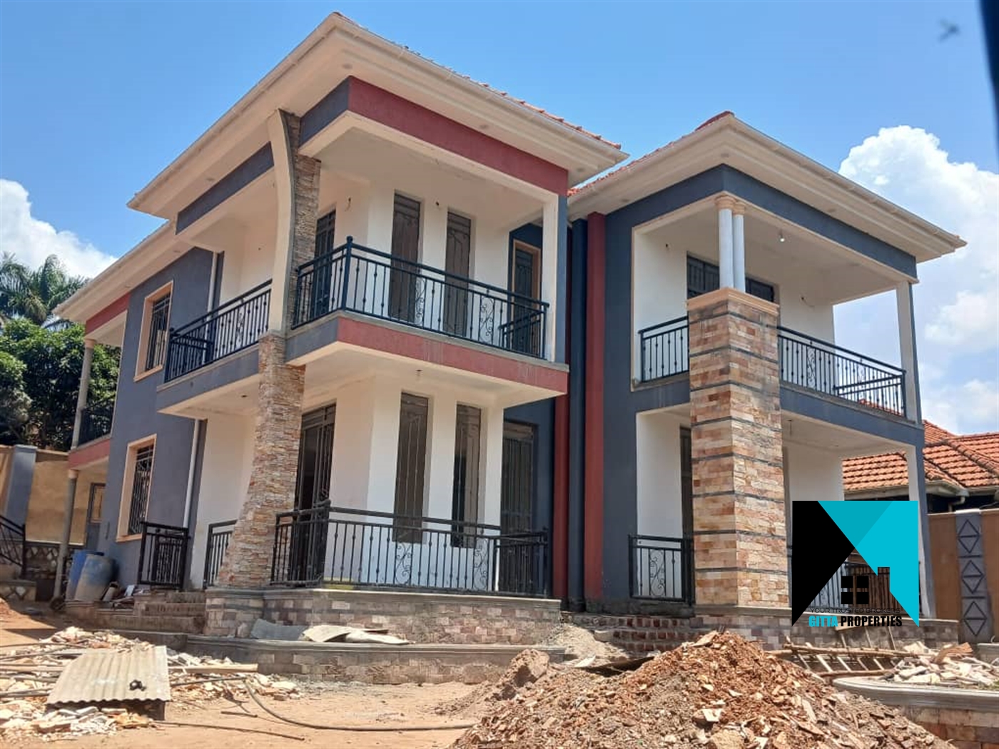 Storeyed house for sale in Munyonyo Kampala