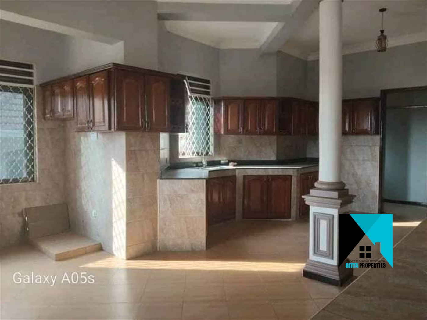 Storeyed house for sale in Nakweelo Wakiso