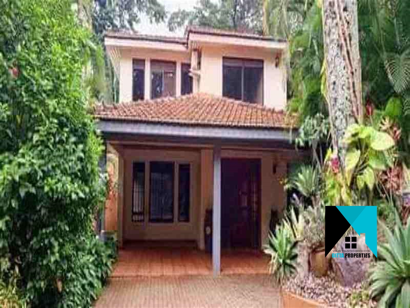 Storeyed house for rent in Kololo Kampala