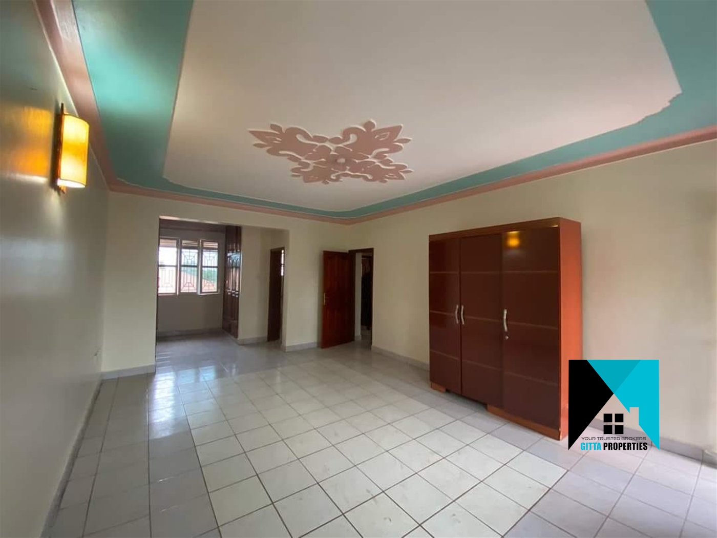 Duplex for rent in Kulambilo Kampala