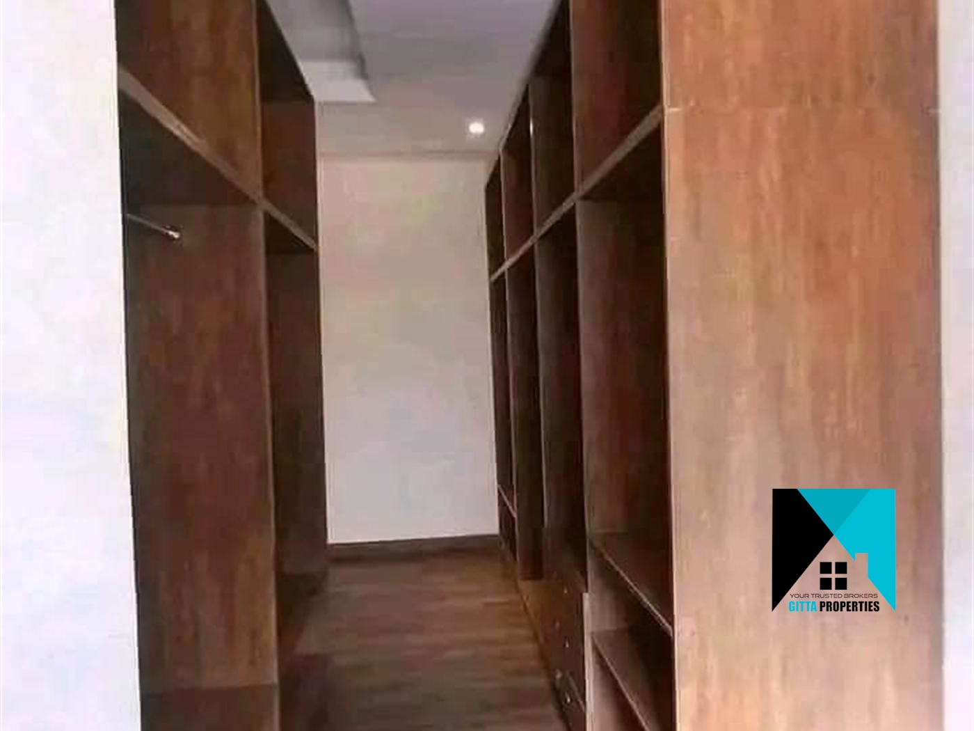 Storeyed house for rent in UpperMbuya Kampala