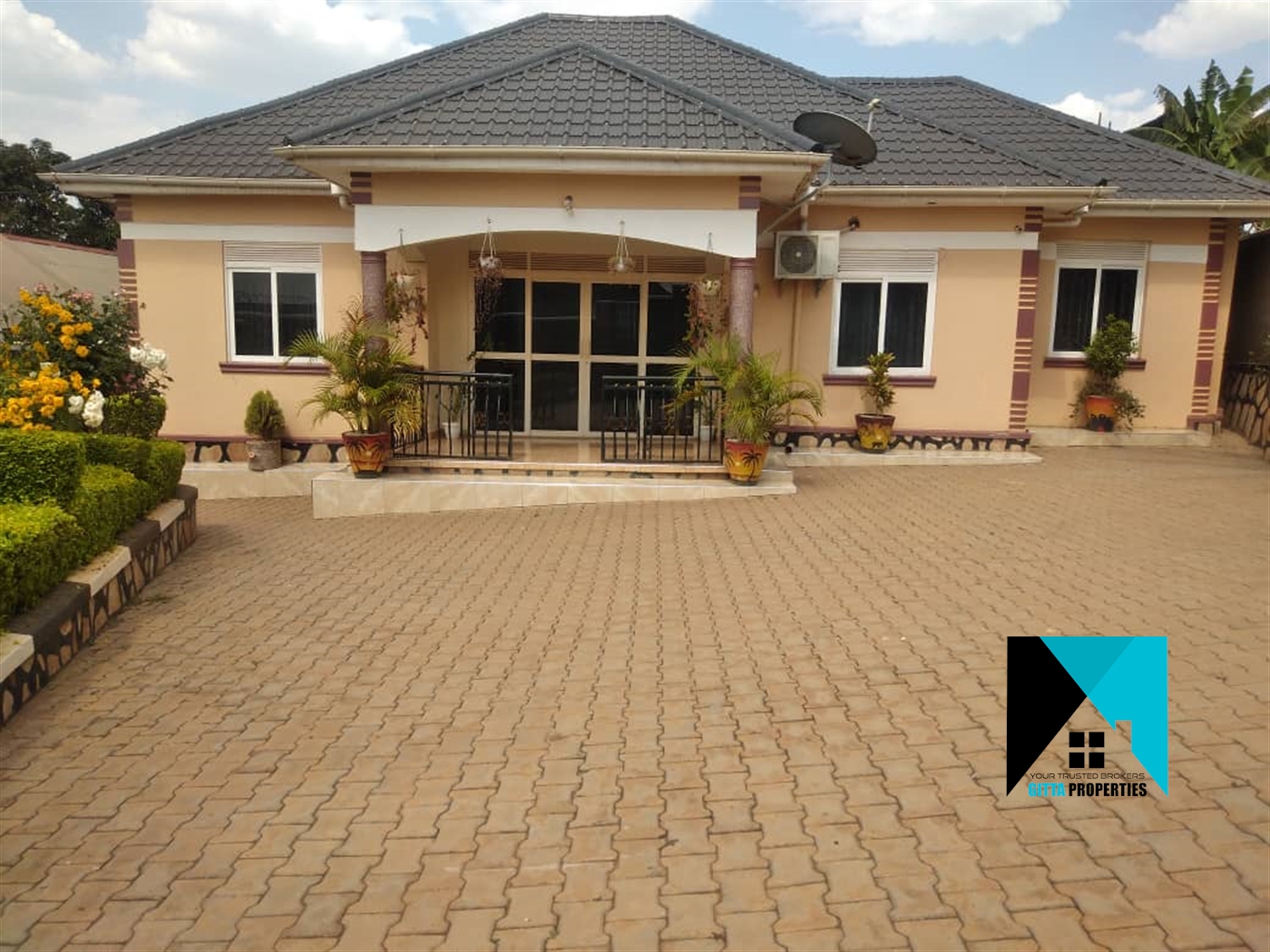 Bungalow for sale in Mabombwe Wakiso