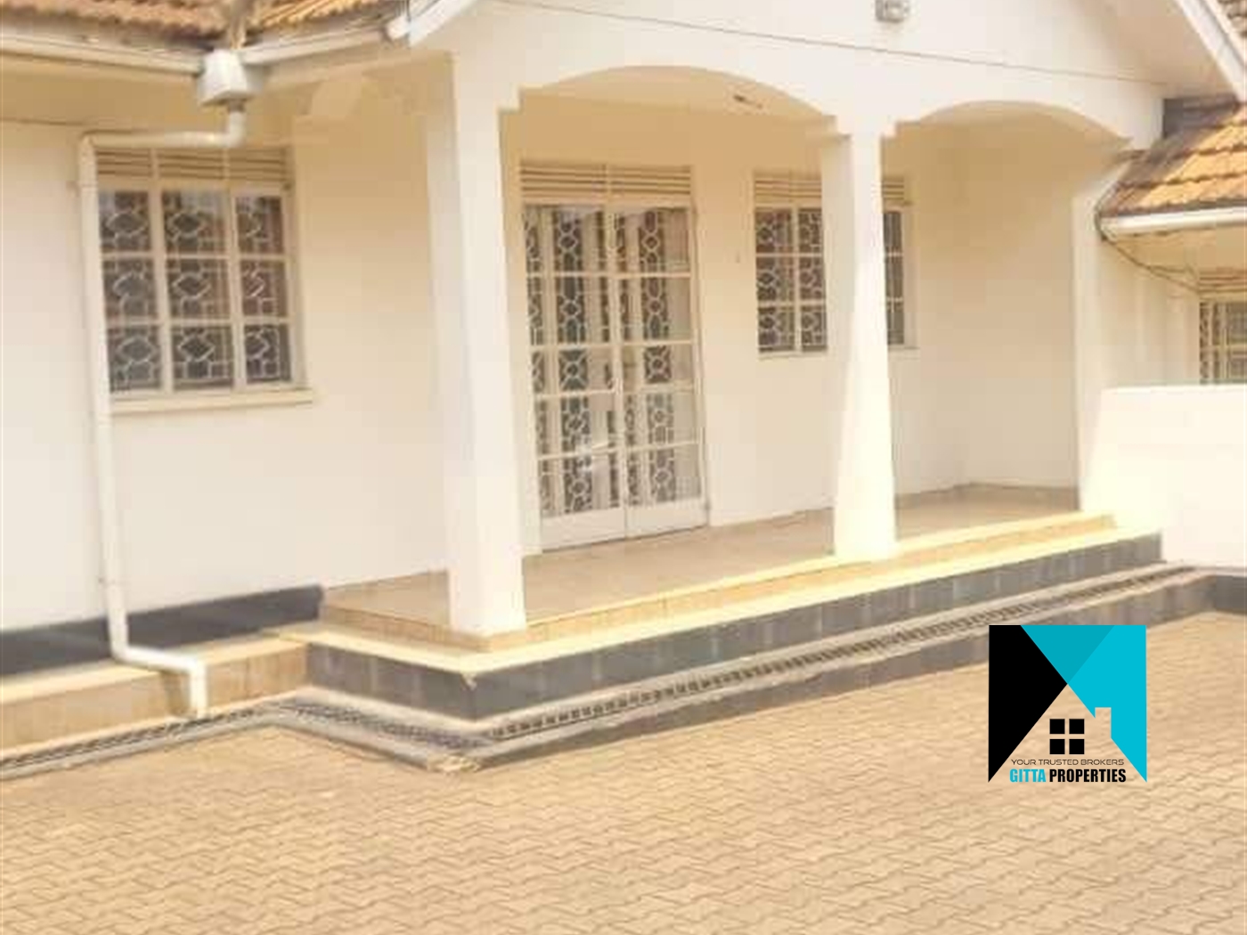 Bungalow for rent in Muyenga Kampala