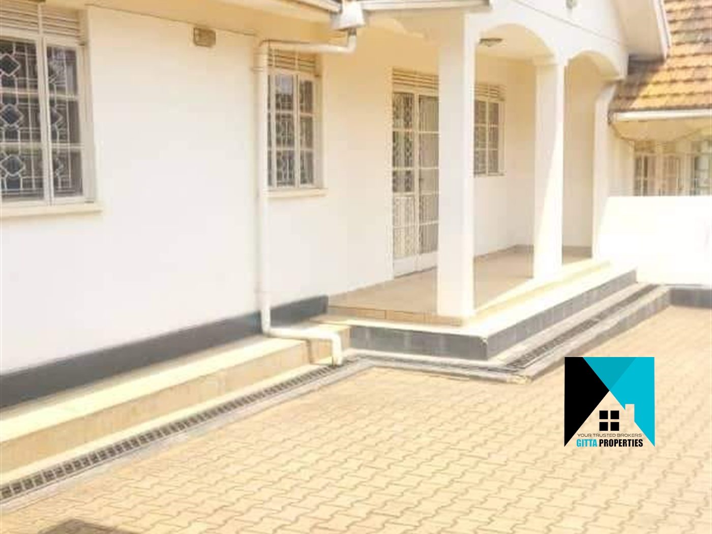 Bungalow for rent in Muyenga Kampala