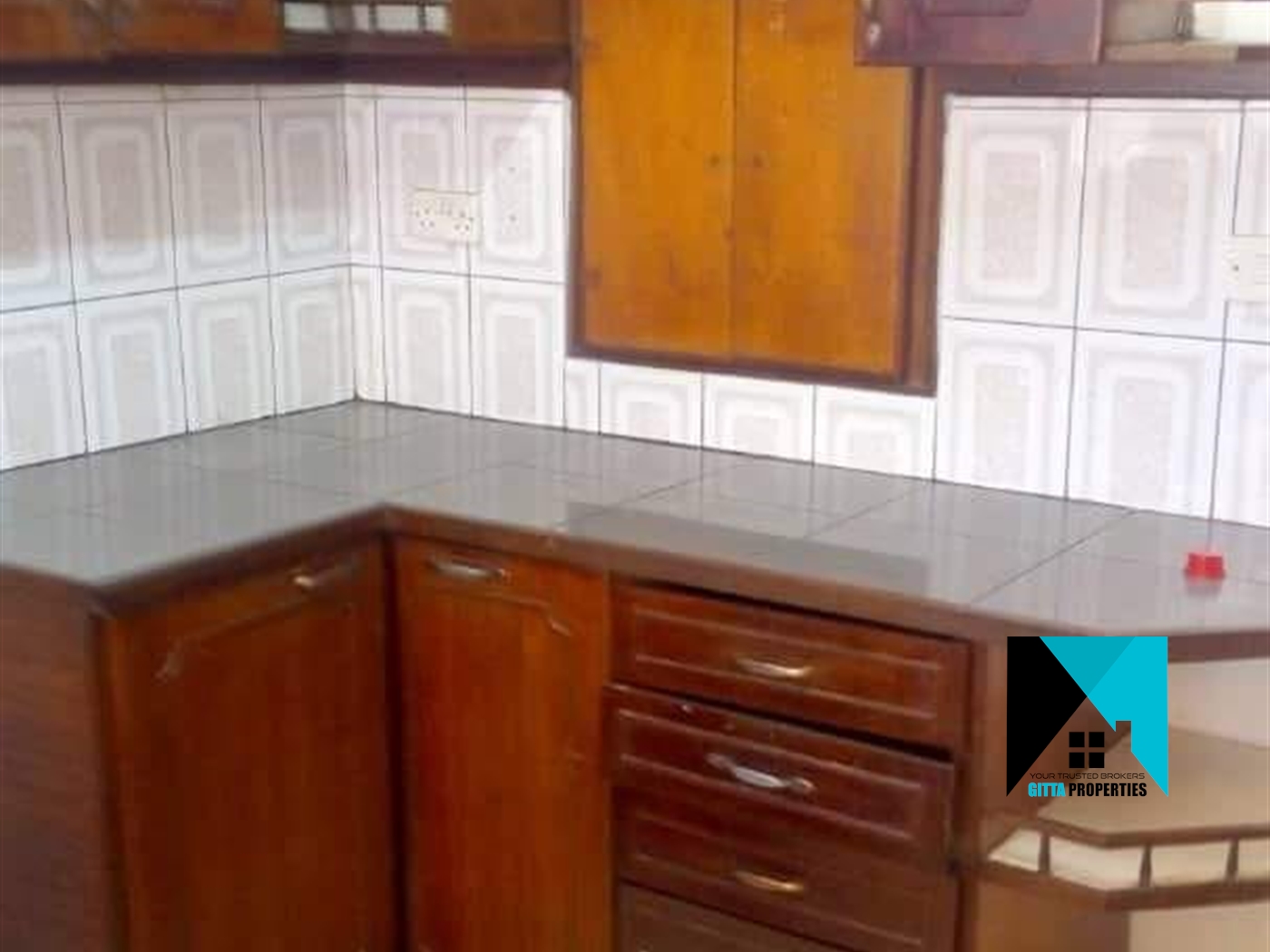 Bungalow for rent in Muyenga Kampala