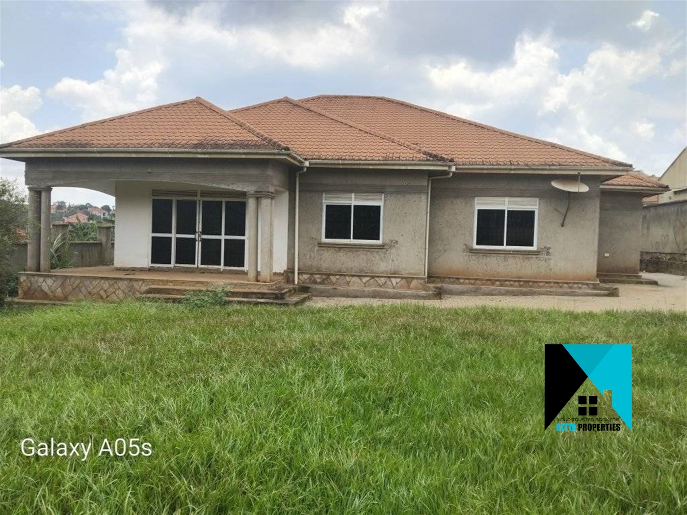 Bungalow for sale in Manyangwa Wakiso