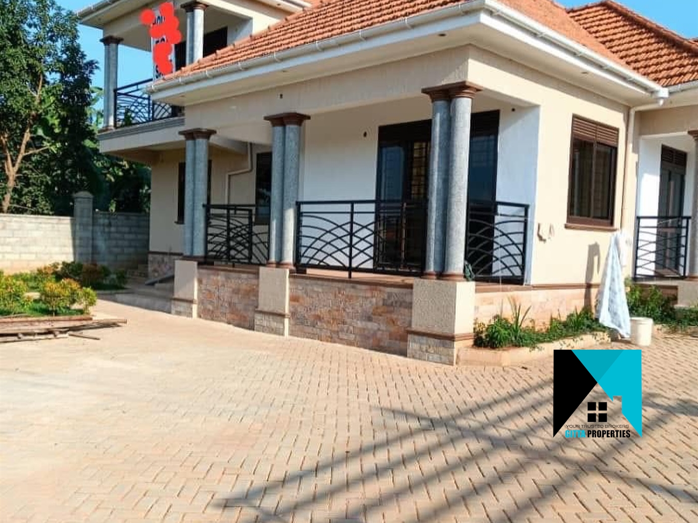 Storeyed house for sale in Kitende Wakiso