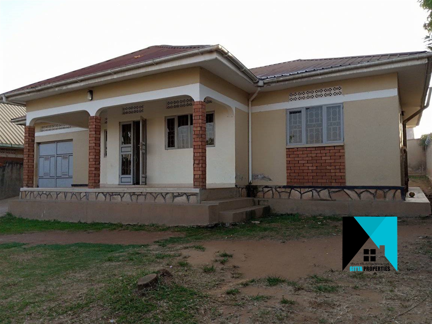 Bungalow for rent in Kirinya Wakiso