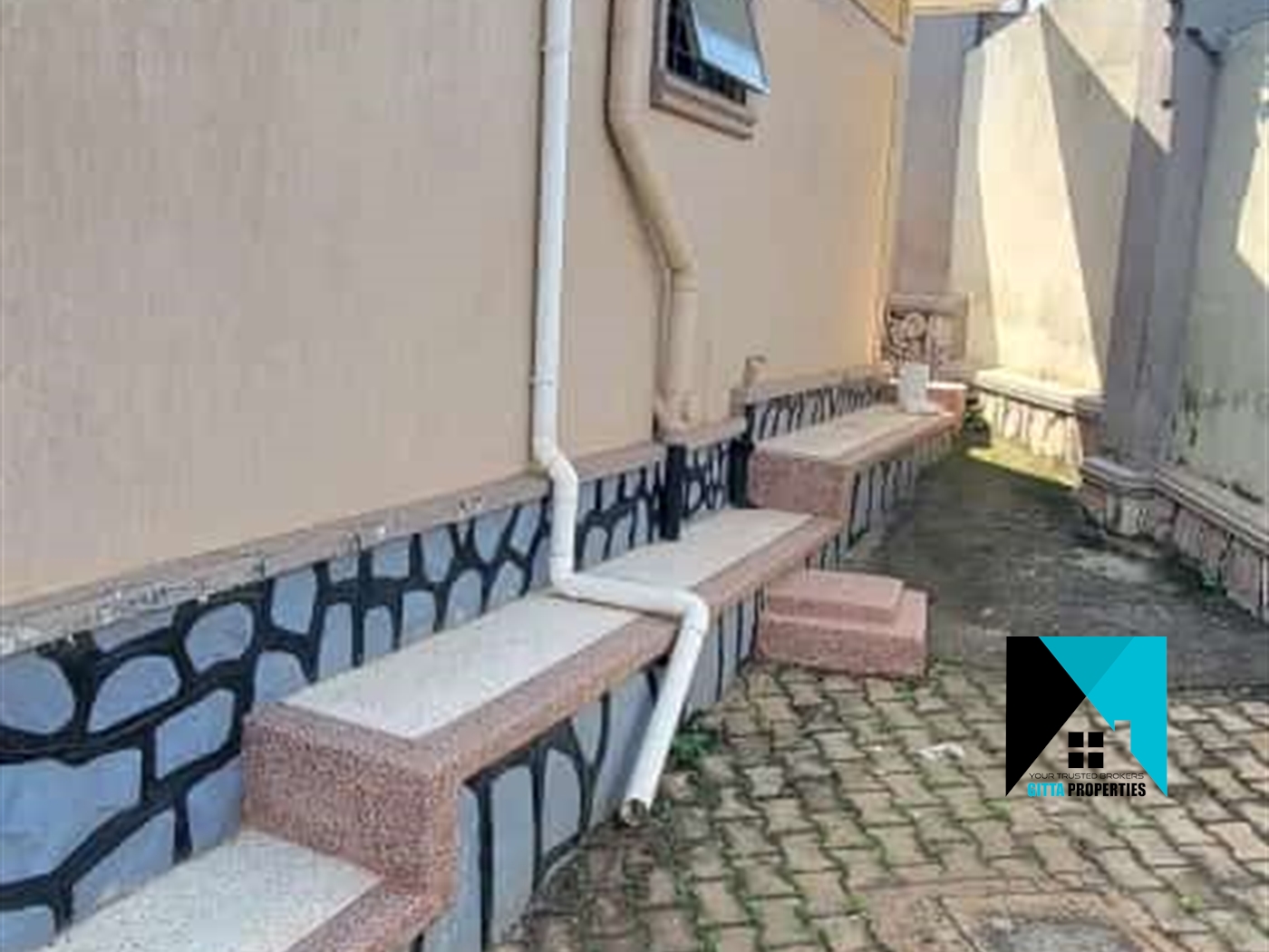 Bungalow for sale in Namugongo Wakiso