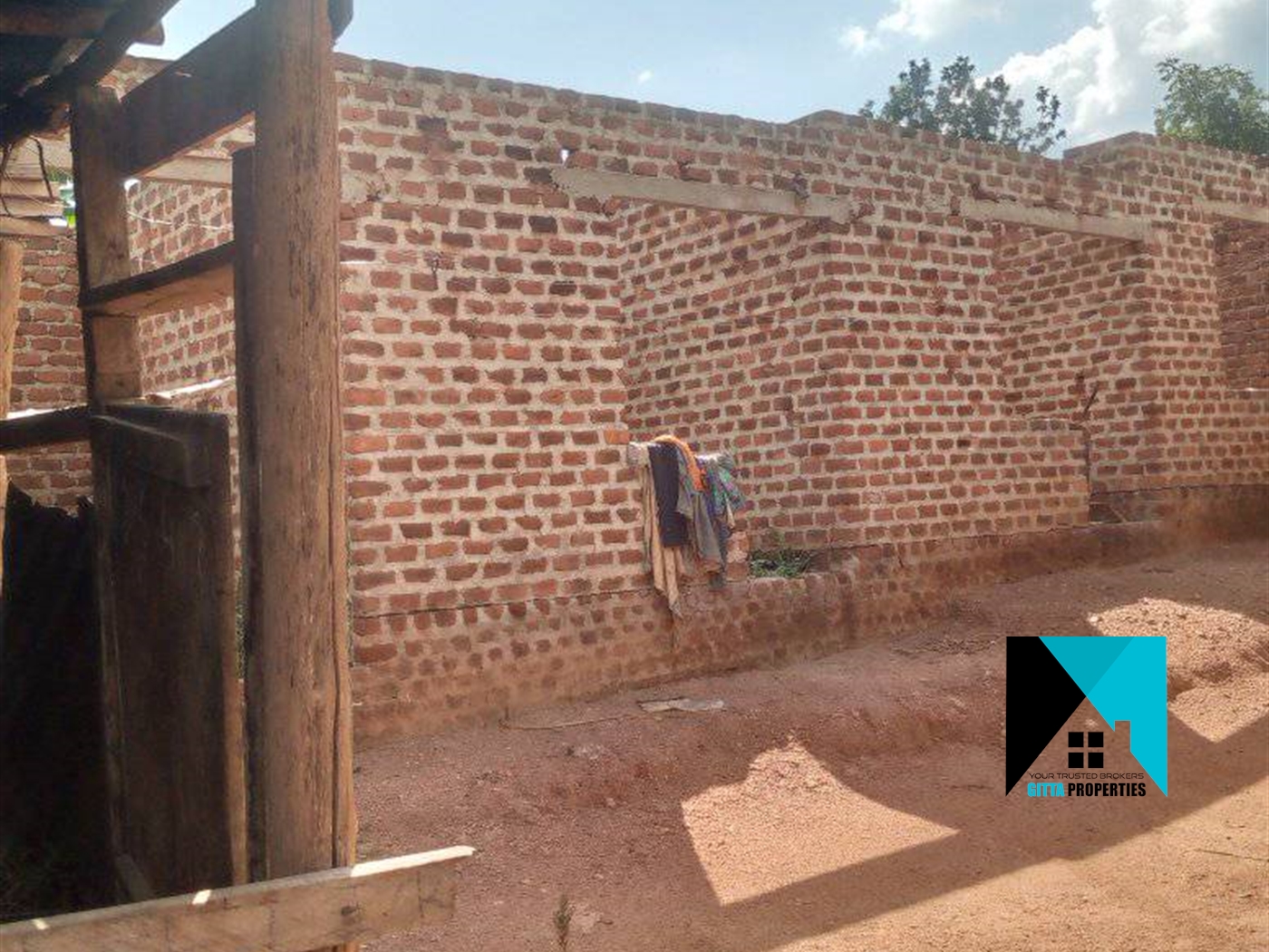 Bungalow for sale in Bombo Wakiso