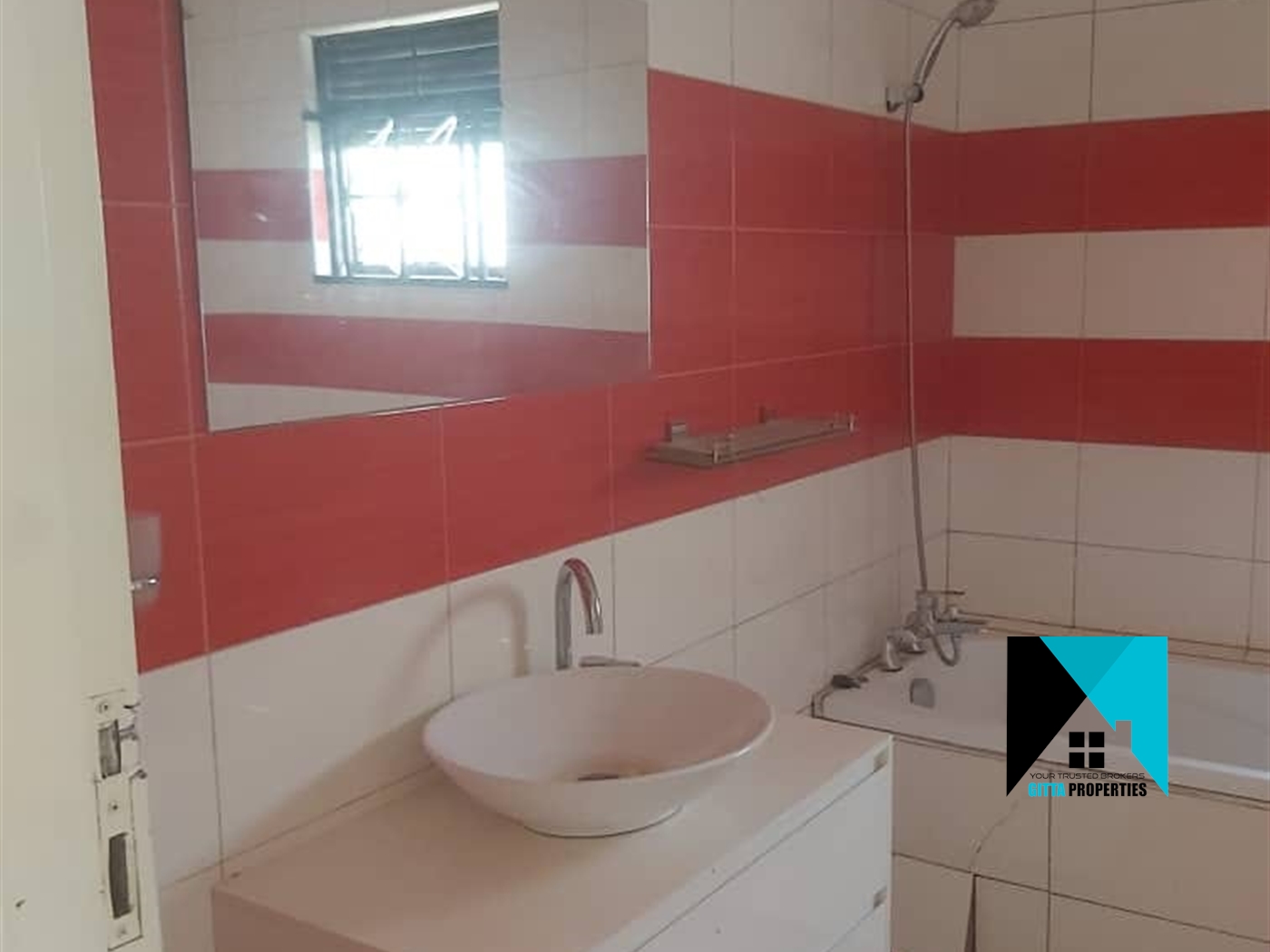 Bungalow for sale in Kitende Wakiso