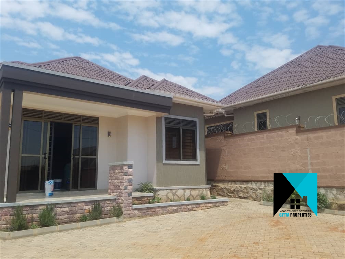 Bungalow for sale in Nakweelo Wakiso