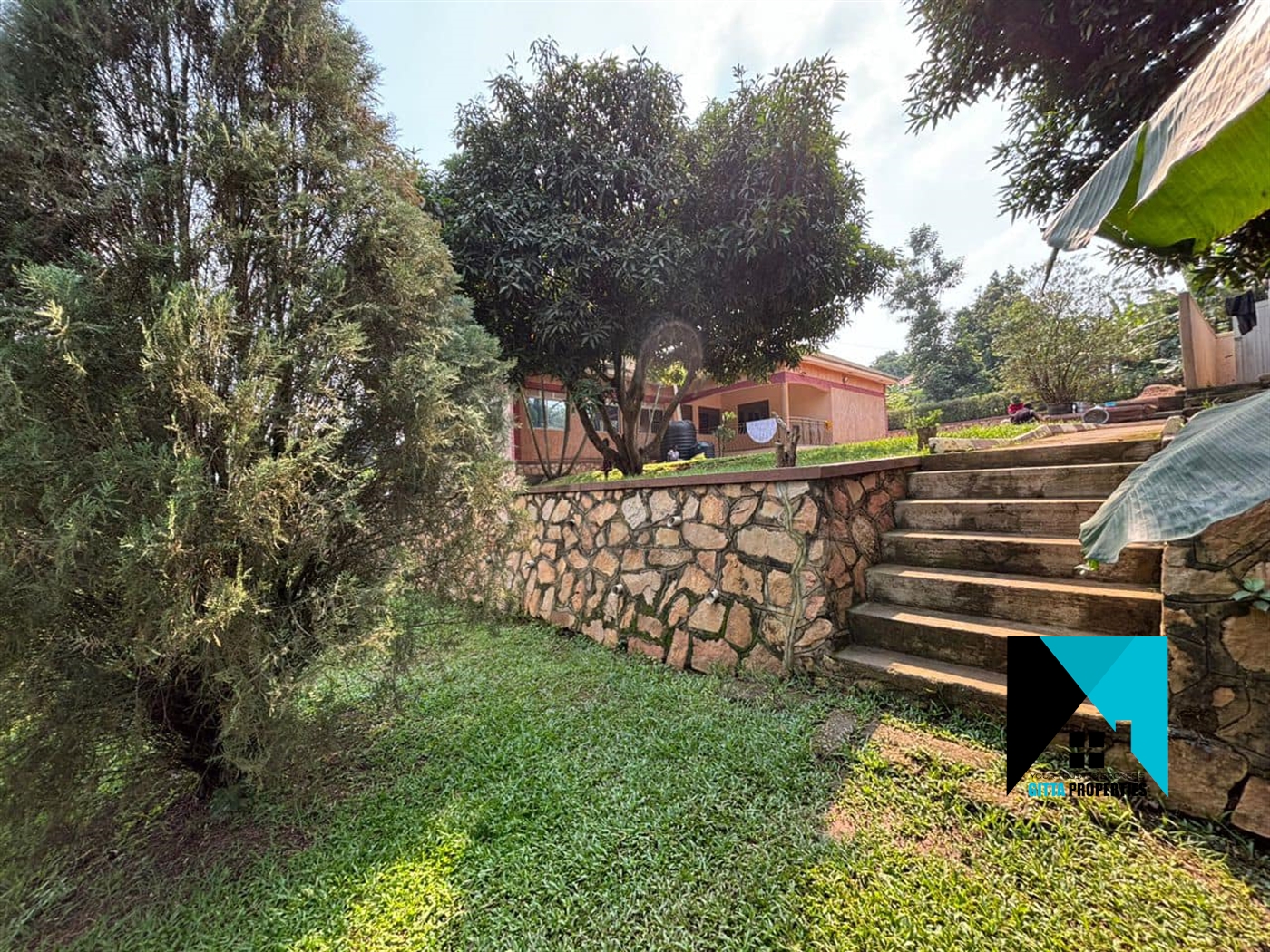 Bungalow for sale in Kungu Wakiso