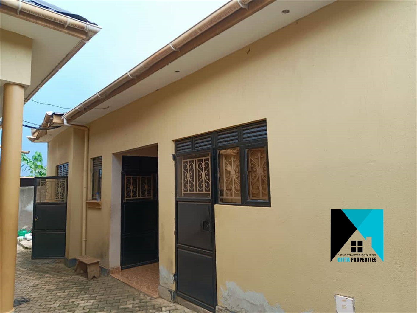 Bungalow for sale in Kitende Wakiso