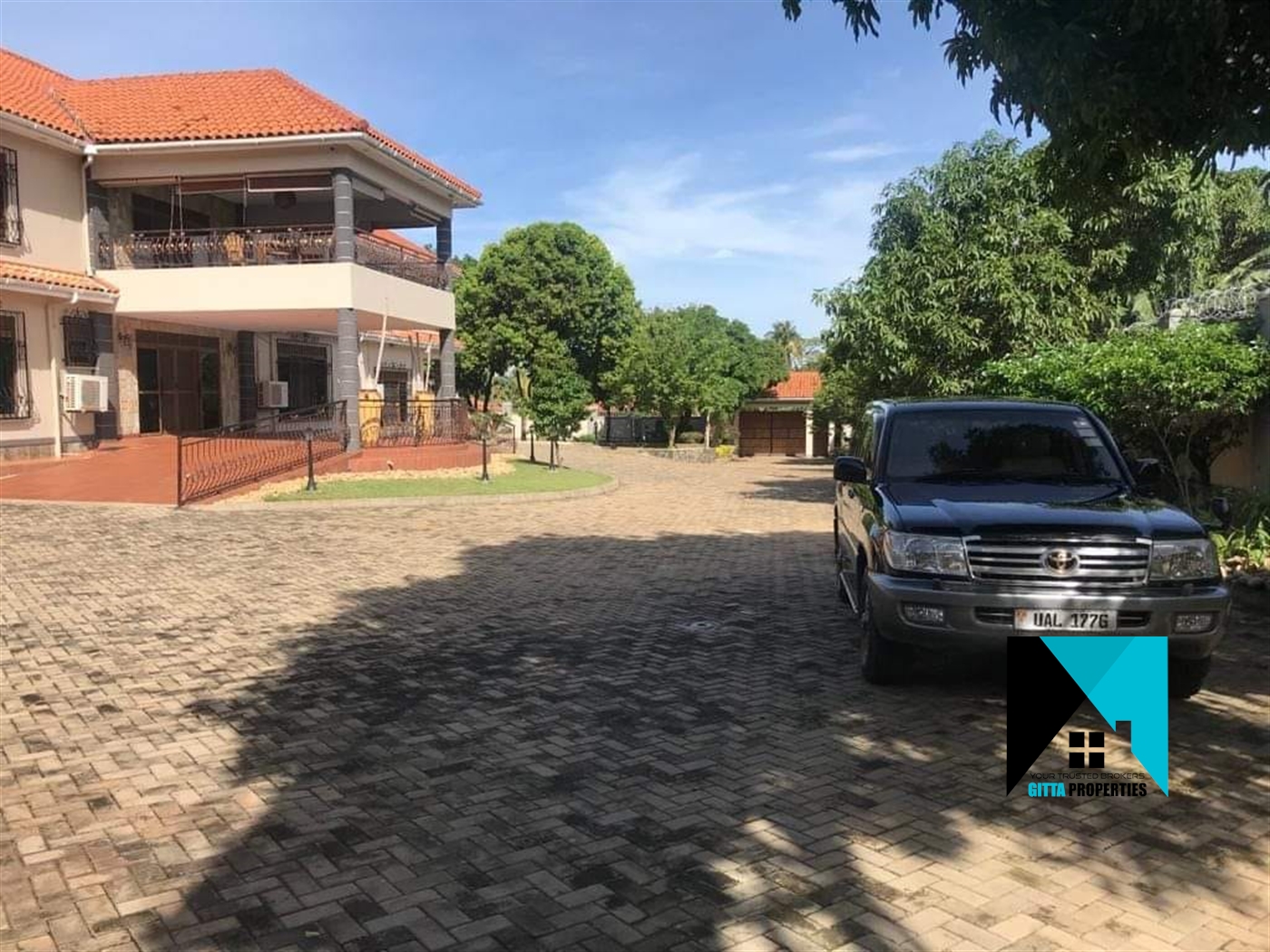 Mansion for sale in Entebbe Wakiso