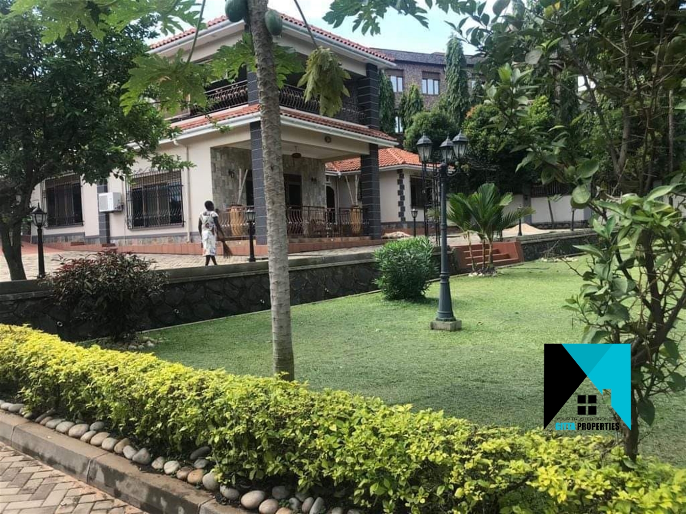 Mansion for sale in Entebbe Wakiso