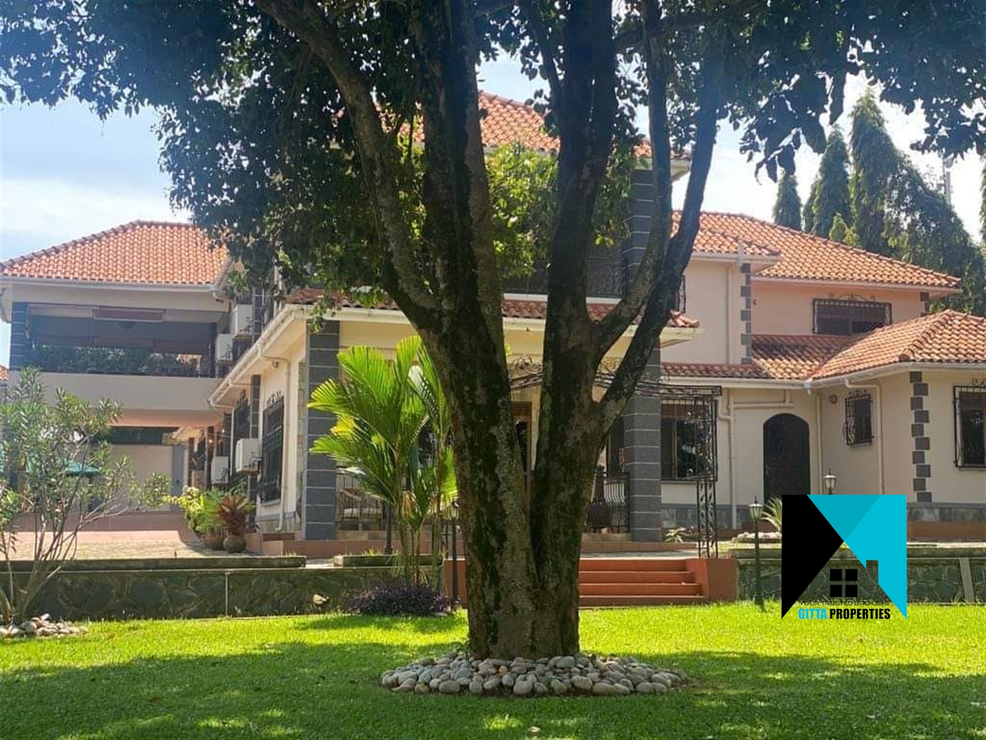 Mansion for sale in Entebbe Wakiso