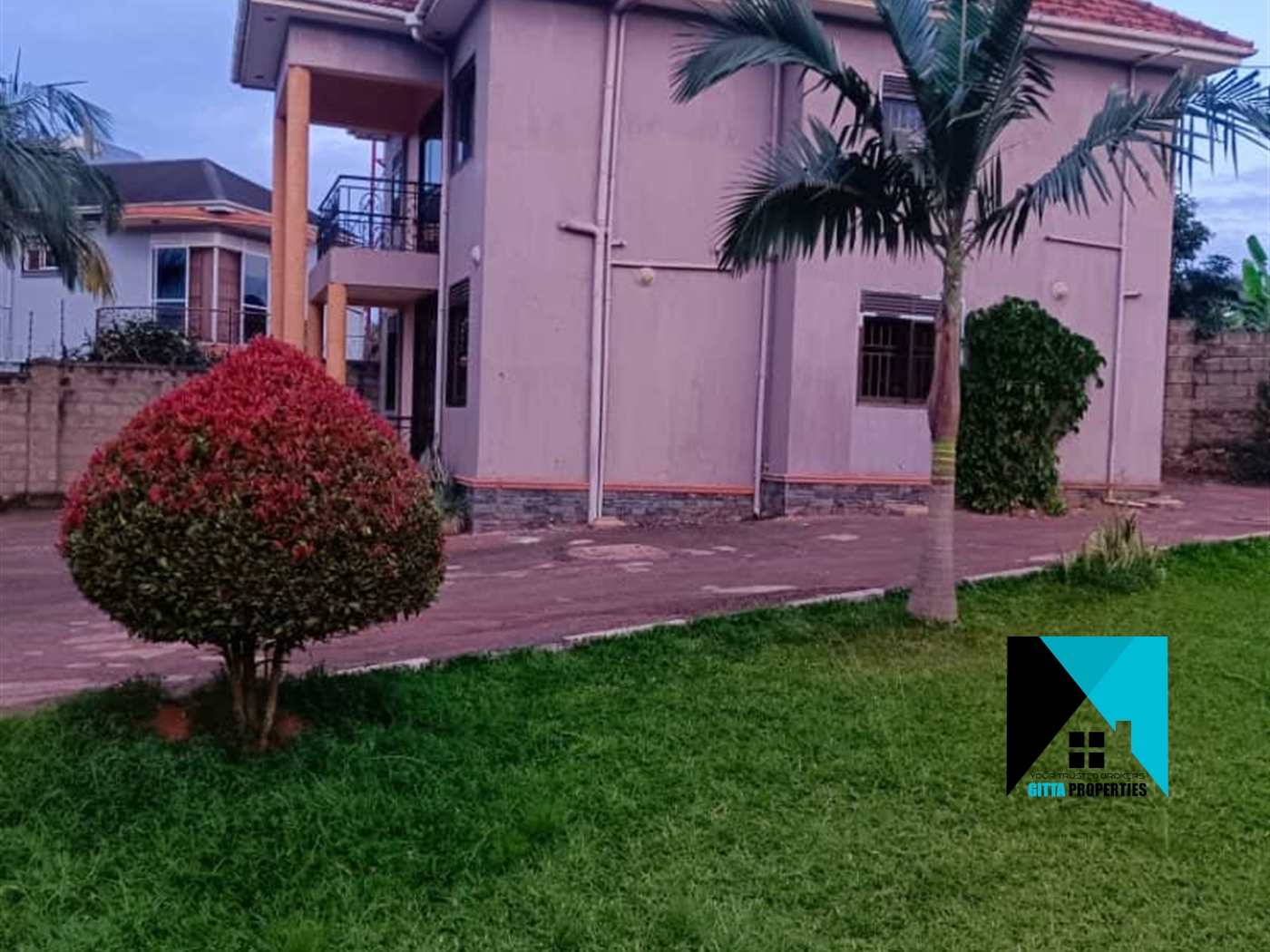 Storeyed house for sale in Ssekiwunga Wakiso