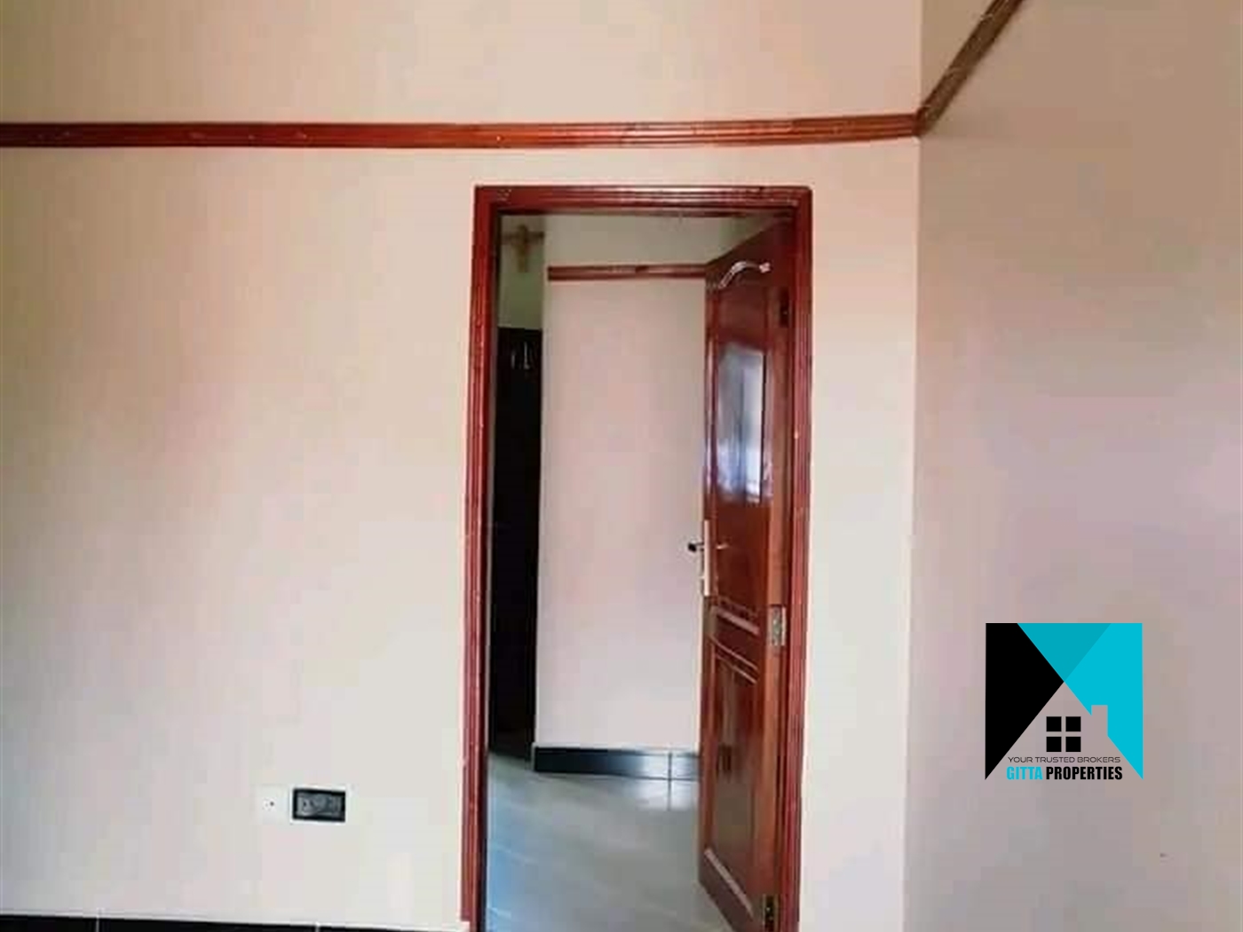 Semi Detached for rent in Masajja Kampala