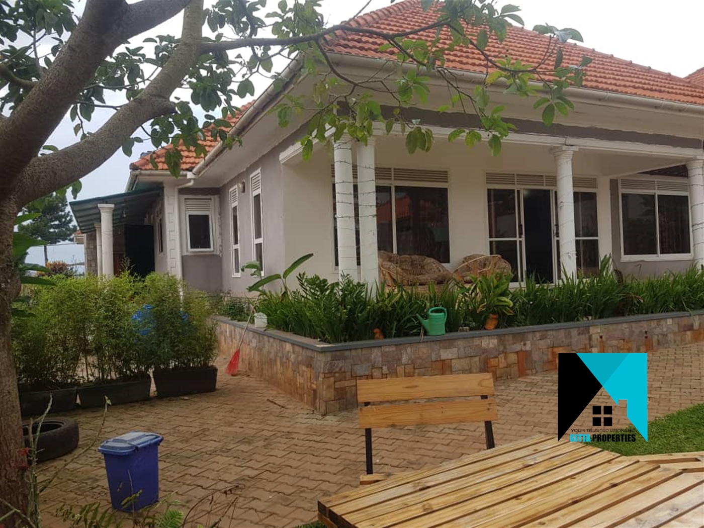 Bungalow for sale in Bwebajja Wakiso